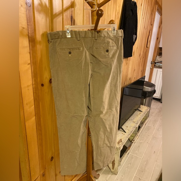 Lands’ End Men’s Tan Corduroy Pants - Picture 5 of 7